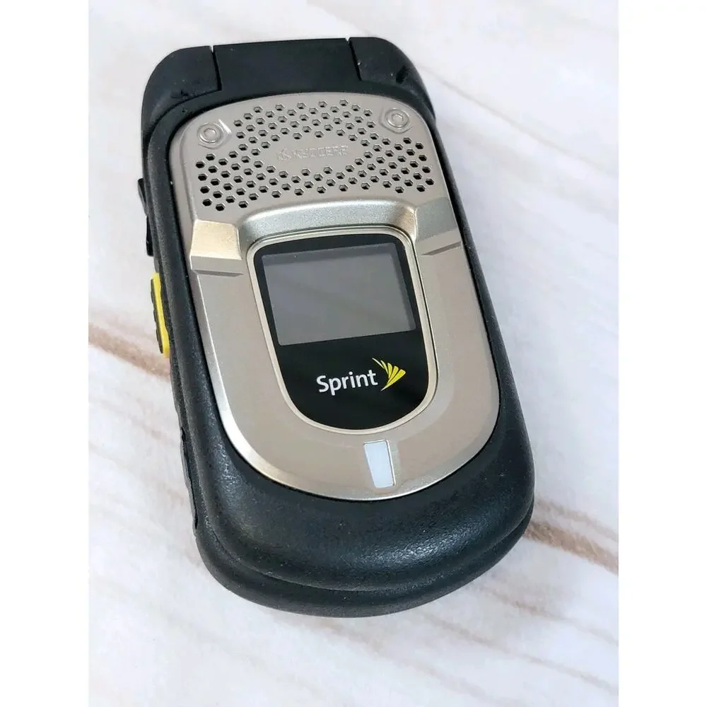 Kyocera DuraXT E4277 Sprint Direct Connect Military Standard 810G Flip Phone
